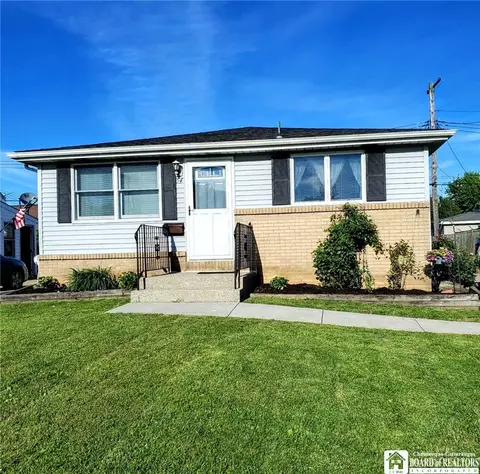 54 King Ave, Depew, NY 14043
