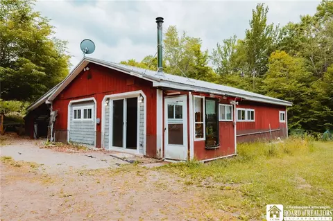 4050 Mt Echo Ln, Humphrey, NY 14741