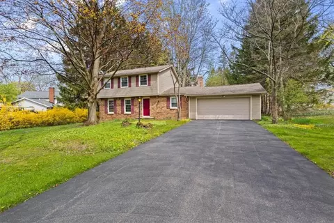 106 Valley Green Dr, Penfield, NY 14526