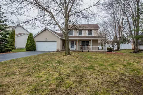 1362 Flynn Rd, Greece, NY 14612