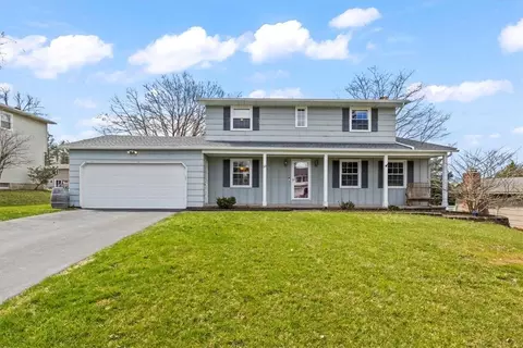 33 Waterford Way, Perinton, NY 14450