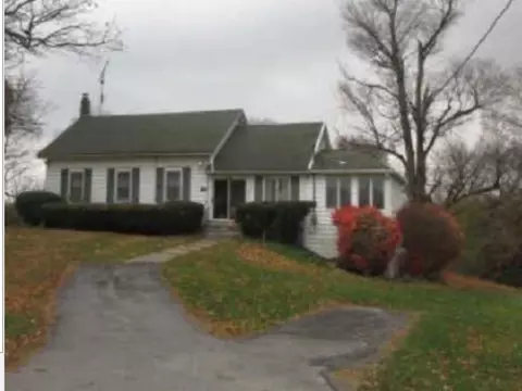 1760 Indian Field Rd, Venice, NY 13071