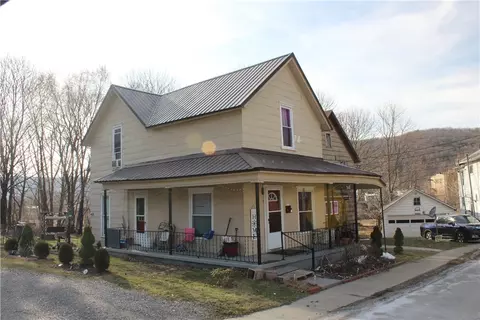 9 York St, Bradford, PA 16701
