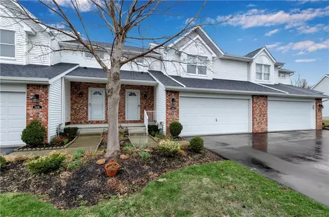 5454 Village Station Cir, Buffalo, NY 14221