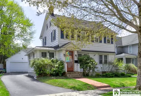 41 Royal Ave, Jamestown, NY 14701