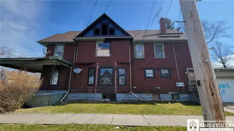 65 E 6th St, Dunkirk, NY 14048