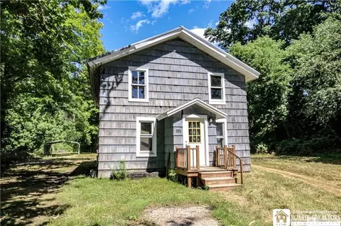 23 12 Water St, Carroll, NY 14738
