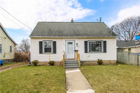 263 Crossfield Rd, Rochester, NY 14609