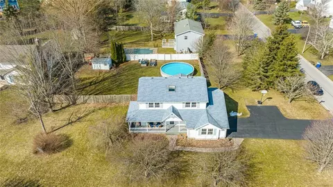 56 Highview Cir, Sweden, NY 14420
