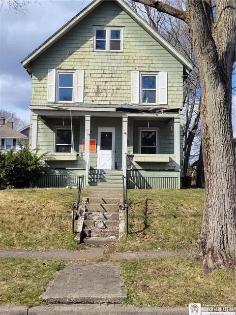 21 Blanchard St, Jamestown, NY 14701