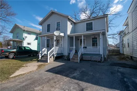 24 Clinton St, Seneca Falls, NY 13148