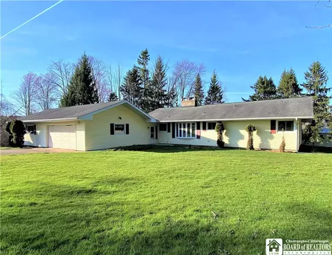2686 Route 394, North Harmony, NY 14710