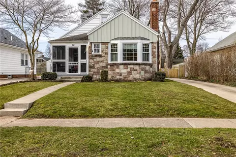 70 Estall Rd, Greece, NY 14616