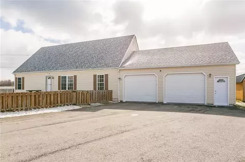 7070 Pulver Rd, Sodus, NY 14551