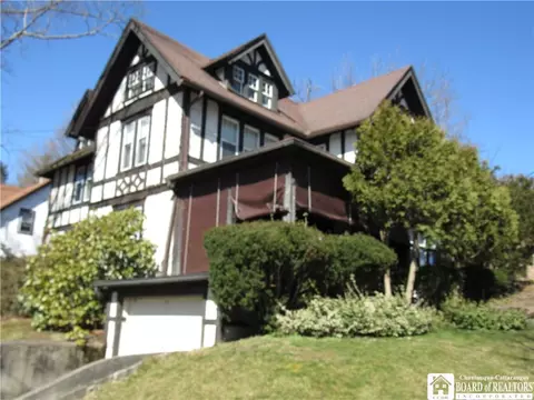 301 E 8th St, Jamestown, NY 14701
