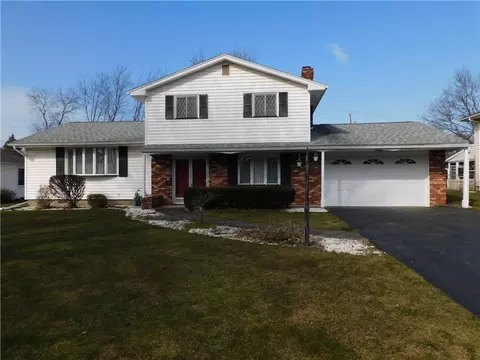 103 Barbara Ln, Greece, NY 14626