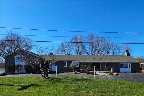 1640 S 1644 S Ivy Trl, Lysander, NY 13027