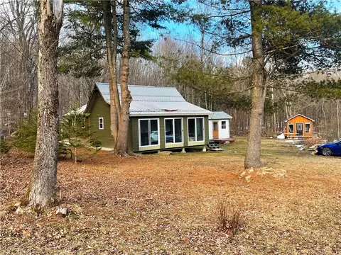 620 Country Rd, Davenport, NY 13750