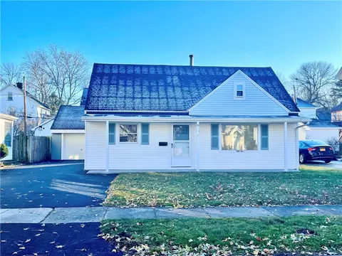51 Weston Rd, Rochester, NY 14612