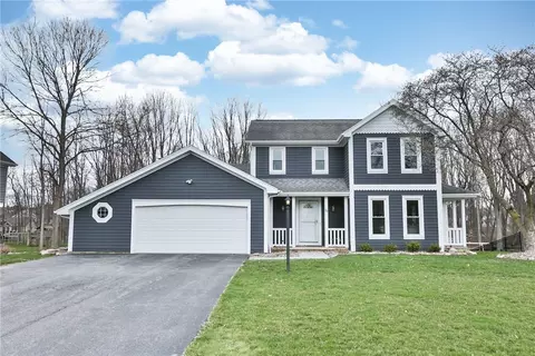 50 Old Country Ln, Perinton, NY 14450