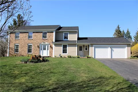 42 Avonmore, Penfield, NY 14526