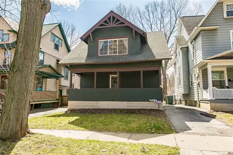 4 Menlo Pl, Rochester, NY 14620