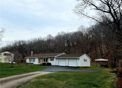 1533 Oak Openings Rd, Avon, NY 14414