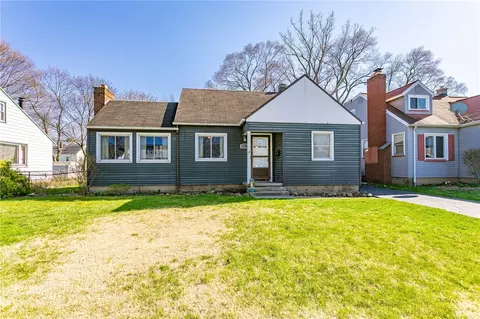 251 Leonard Rd, Greece, NY 14616