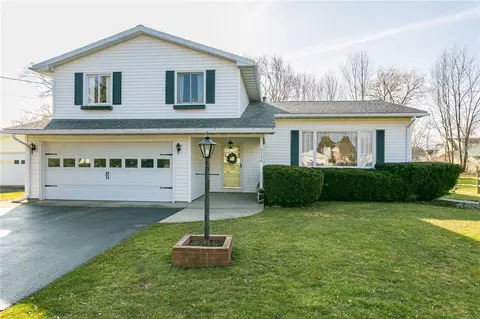 5156 Sunset Ter, Batavia, NY 14020