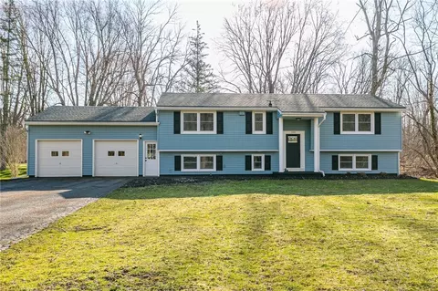 148 Webster Rd, Parma, NY 14559