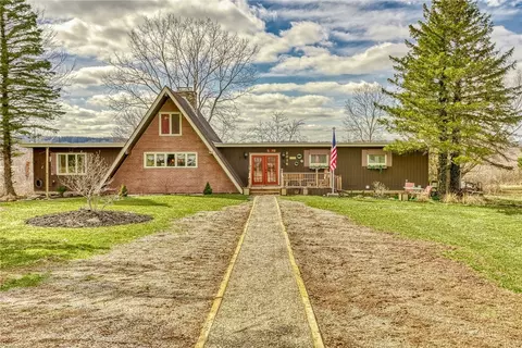 2016 Brace Rd, Victor, NY 14564
