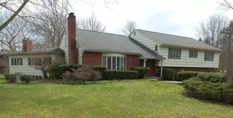 22 Bryn Mawr Rd, Gates, NY 14624