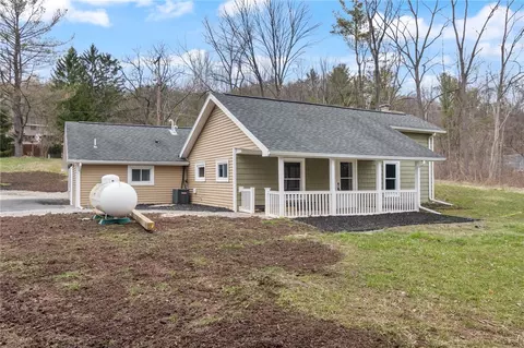5553 Holden Dr, Canadice, NY 14471
