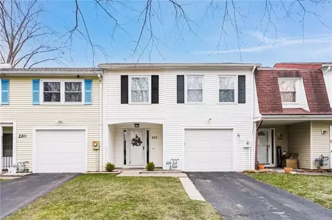 222 Willow Pond, Penfield, NY 14526