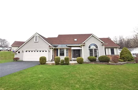 175 Sewilo Hills Dr, Irondequoit, NY 14622