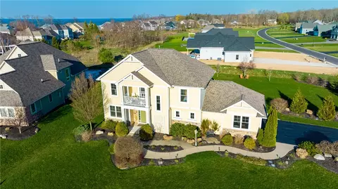 199 Mill Stream Run, Webster, NY 14580