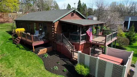 4551 Bluebird Rd, Canandaigua, NY 14424