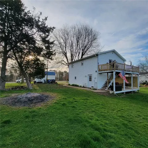 6961 Clapper Rd, Huron, NY 14590