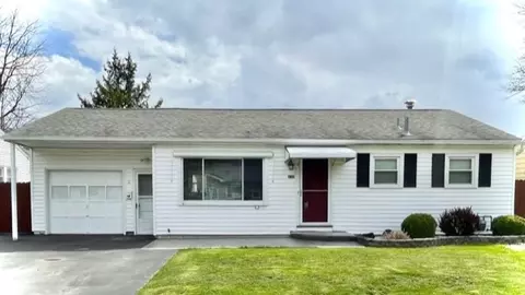 438 Newbury St, Rochester, NY 14615
