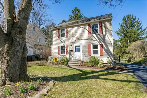 2205 Five Mile Line Rd, Penfield, NY 14526
