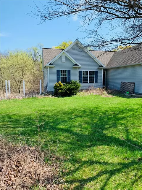 241 State Route 21, Palmyra, NY 14522