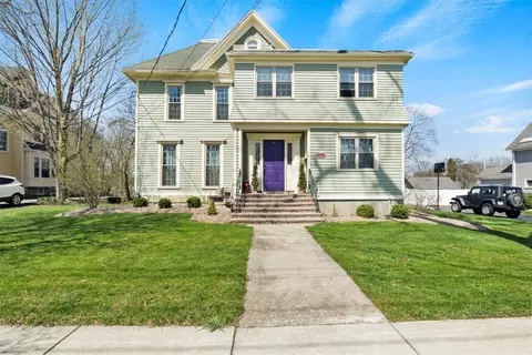 71 E Main St, Le Roy, NY 14482