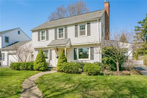 144 Harvington Dr, Irondequoit, NY 14617