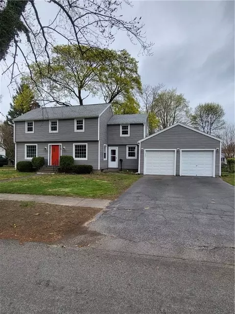 118 Lake Breeze Park, Irondequoit, NY 14622