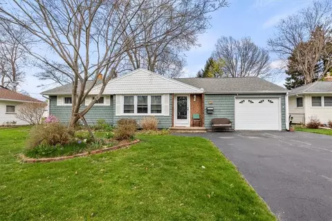 118 Ripplewood Dr, Greece, NY 14616