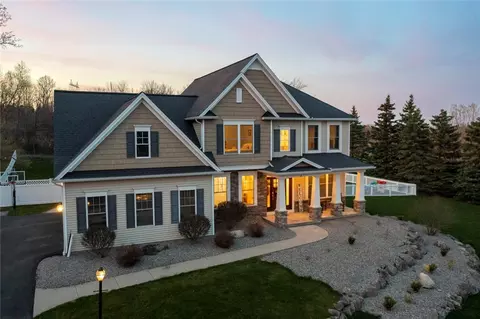 1 Nature Vw, Pittsford, NY 14534