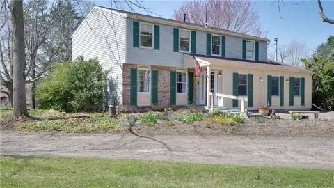 4061 Ontario Center Rd, Walworth, NY 14568