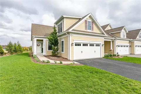 236 Bretlyn Cir, Rochester, NY 14618