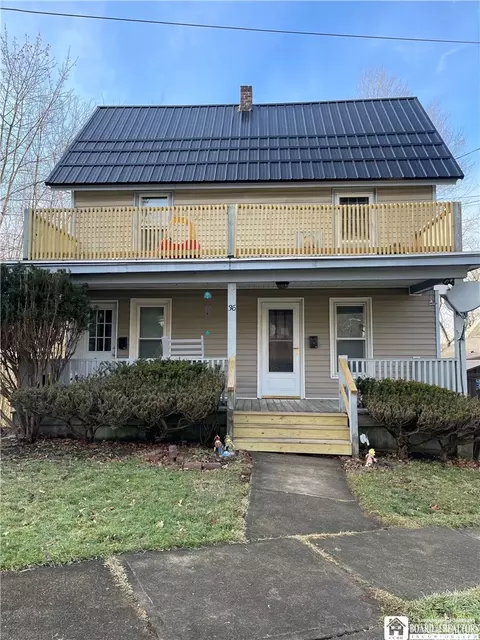36 Kinney St, Jamestown, NY 14701