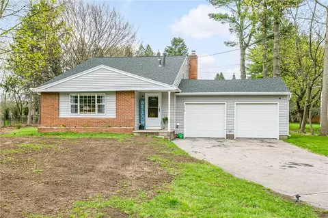 1932 Jackson Rd, Penfield, NY 14526